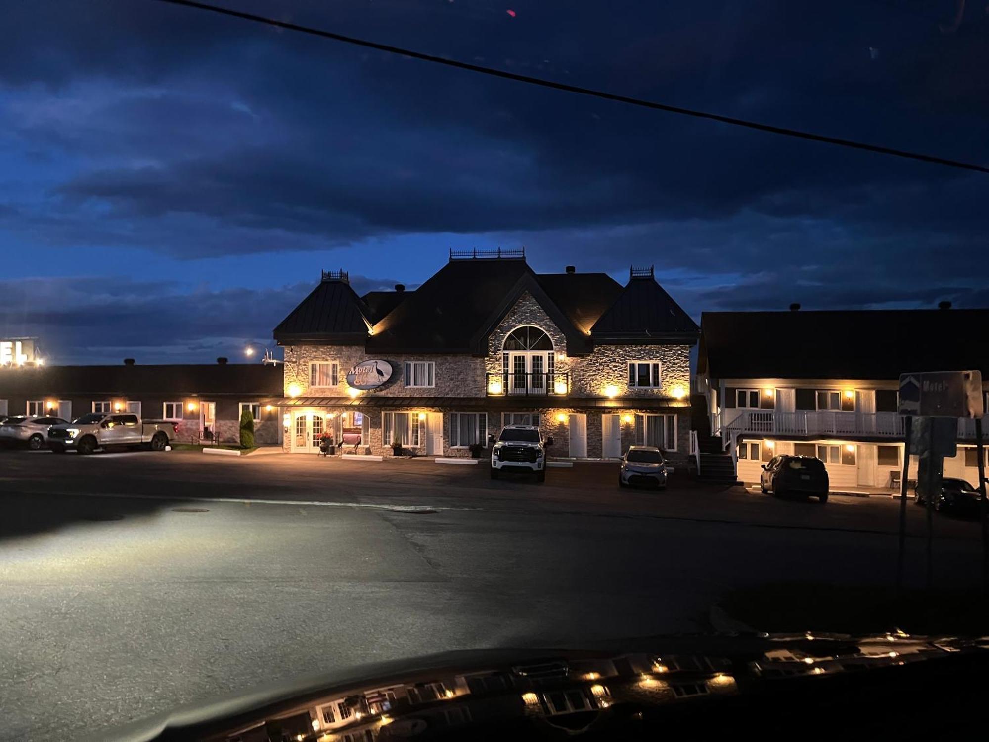 Motel Vue Belvedere Saint-Siméon Exterior photo